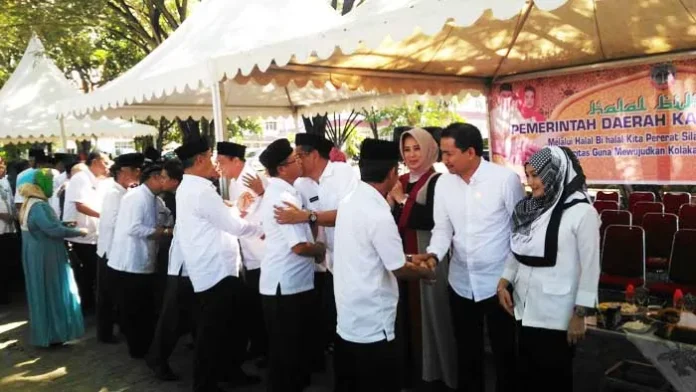 Bupati Kolaka Gelar Halal Bi Halal Bersama Aparatnya