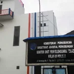 Sepi Penumpang, Kapal Pelni di Pelabuhan Kolaka Dialihkan ke Makassar Sepi Penumpang, Kapal Pelni di Pelabuhan Kolaka Dialihkan ke Makassar