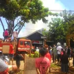 Ditinggal Mudik, Dua Rumah di Kolaka Terbakar