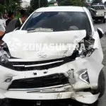 Tabrakan Mobil, 1 Korban Dilarikan Di Rumah Sakit Tabrakan Mobil, 1 Korban Dilarikan Di Rumah Sakit