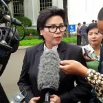 Tito Resmi Jadi Kapolri, Badrodin Berpesan Jaga Kesolidan Internal Wakil Ketua KPK Basaria Panjaitan yang hadir dalam pelantikan Kapolri Tito Karnavian di Istana Negara.