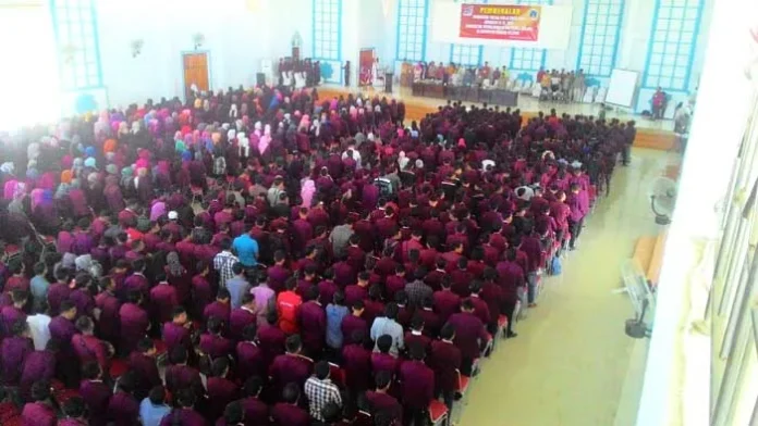 Seribuan Mahasiswa USN Kolaka Hadiri Pembekalan KKN