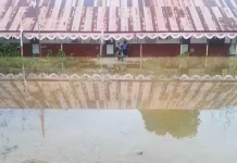 Masih Digenangi Air, Proses Belajar Mengajar SDN 5 Andowia Lumpuh Total Masih Digenangi Air, Proses Belajar Mengajar SDN 5 Andowia Lumpuh Total