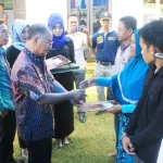 Bupati Konsel Serahkan 1.658 Sertifikat Prona Bupati Konsel Serahkan 1.658 Sertifikat Prona