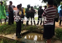 Hendak ke Warung, Bocah 4 Tahun Ditemukan Mengapung Hendak ke Warung, Bocah 4 Tahun Ditemukan Mengapung