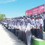 250 Siswa SMAN 3 Kendari Semarakkan Aubade HUT RI di Pulau Bokori 250 Siswa SMAN 3 Kendari Semarakkan Aubade HUT RI di Pulau Bokori