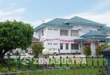 KPK Juga Geledah Kantor Dinas Pertambangan Sultra Gedung ESDM Sultra Dinas Pertambangan Sultra