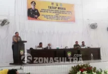 Kapolda Sultra Himbau Masyarakat Bombana Jaga Keamanan Pilkada Kapolda Sultra Himbau Masyarakat Bombana Jaga Keamanan Pilkada