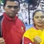 FORKI Yakin Cedera Nurjovi Bisa Pulih Sebelum PON XIX Nurjovi Islamiyani bersama pelatihnya Isnai Kimi