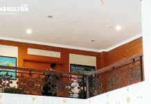 Sudah 5 Jam, KPK Belum Keluar Dari Ruangan Kerja Nur Alam PENGGELEDAHAN RUANGAN
