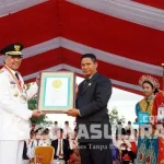 Gelar Upacara HUT RI di Pulau Bokori, Nur Alam Pecahkan Rekor Leprid Rekor Nur alam HUT RI bokori 2016