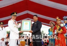 Gelar Upacara HUT RI di Pulau Bokori, Nur Alam Pecahkan Rekor Leprid Rekor Nur alam HUT RI bokori 2016