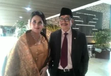 Pemerintah Harus Siapkan Pasar Untuk Petani di Sultra Anggota DPD Wa Ode Hamsinah Bolu dan Anggota DPR RI Amirul Tamim usai mengikuti Sidang Tahunan MPR/DPR/DPD RI yang digelar di Gedung Nusantara DPR RI pada Selasa (16/8/2016). Rizki Arifiani/ZONASULTRA.COM