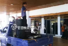Mahasiswa Kendari Unjuk Rasa Protes Retribusi Bandara Haluoleo Mahasiswa Kendari Unjuk Rasa Protes Retribusi Bandara Haluoleo