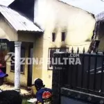 Ditinggal Pemilik, Rumah di BTN Reski 3 Anggoya Terbakar Ditinggal Pemilik, Rumah di BTN Reski 3 Anggoya Terbakar