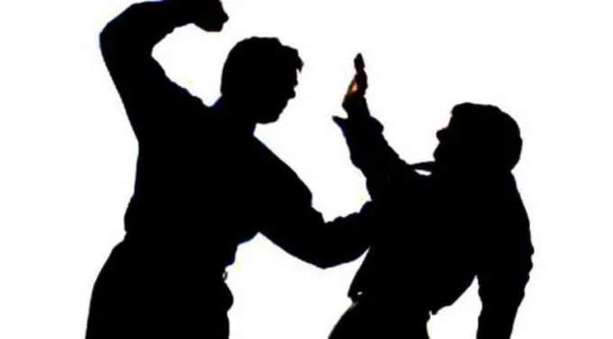 ilustrasi penganiayaan ilustrasi penganiayaan