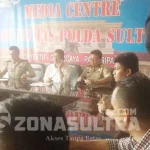 Polda Sultra Janji Usut Tuntas Kasus Penembakan Sopir Truk Asal Konut Polda Sultra Janji Usut Tuntas Kasus Penembakan Sopir Truk Asal Konut