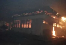 Kantor Dinas Sosial Muna Terbakar Kantor Dinas Sosial Muna Terbakar