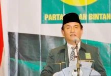 Yusril : PBB Target Menang 5 Daerah di Sultra ketua_umum_PBB_yusril