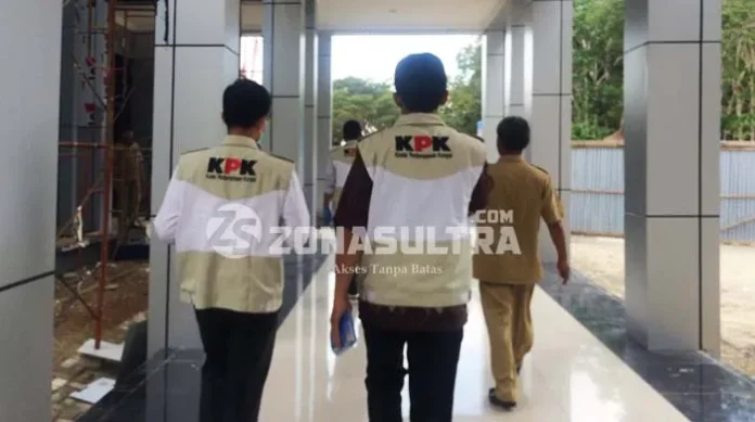 Polisi Kawal Tim KPK Geledah Kantor Gubernur