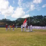 Anggota Paskibraka Koltim Ini Gagal Jadi Pembawa Bendera Setelah Terjatuh Dari Motor Hut RI-Perayaan Hari Ulag Tahun Republik Indonesia (Hut RI) yang ke-71. Pasukan Paskibraka bertugas mengibarkan bendera merah putih di depan Bupati Kolaka Timur (Koltim) Tony Herbiansyah dan Wakil Bupati Andi Merya Nur dan para undangan di Alun-Alun lapangan sepak bola Latomoro. JASPIN/ZONASULTRA.COM