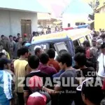 Tangis Histeris Sambut Kedatangan Jenasah Altisna Korban Penembakan Polisi JENASAH ALTISNA korban penembakan polisi