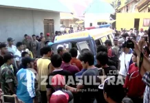 Tangis Histeris Sambut Kedatangan Jenasah Altisna Korban Penembakan Polisi JENASAH ALTISNA korban penembakan polisi