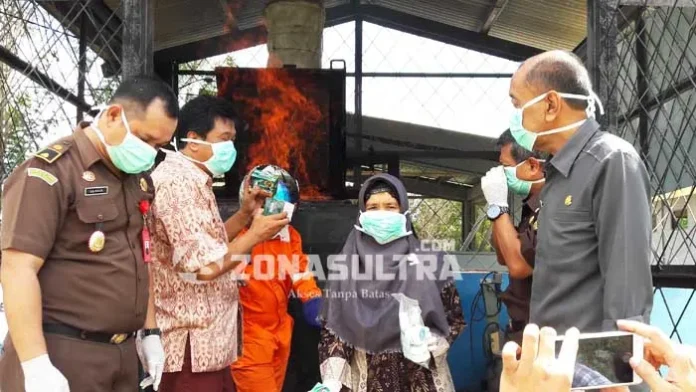 100 Gram Lebih Narkoba Jenis Sabu dan Ganja Dimusnahkan Kejari Kendari