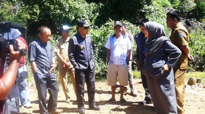 peninjauan_desa_puusuli Tingkatkan Ekonomi Masyarakat, Pemkab Konut Jadikan Desa Puusuli Roda Ekonomi Pedesaan