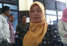 Polisi Tak Hadiri Sidang Pembunuhan Jalil, Ibunda Jalil: Ini Akal-akalan Mereka Saja Polisi Tak Hadiri Sidang Pembunuhan Jalil, Ibunda Jalil: Ini Akal-akalan Mereka Saja