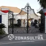 Begini Rumah Mewah Nur Alam Bergaya Mediterania Rumah Pribadi Gubernur Sultra, Nur Alam bergaya mediterania yang terletak di jalan Ahmad Yani, kelu Anaiwoi, Kec Kadia, lepo-lepo. Rumahini turut digeledah KPK Selasa (23/08/2016). (Foto : Tahir Ose/ZONASULTRA.COM)