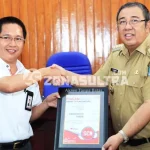 Kendari Raih Penghargaan Smart City Dari Telkom Kendari Raih Penghargaan Smart City Dari Telkomsel