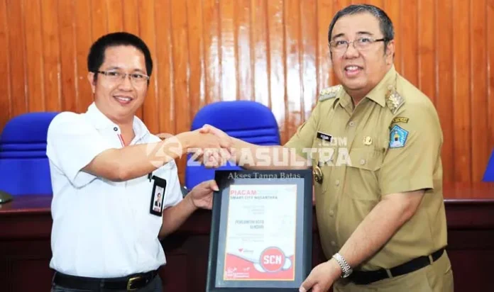 Kendari Raih Penghargaan Smart City Dari Telkomsel
