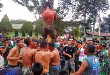 FOTO : Berbagai Kegiatan Yonif 725 Woroagi Dalam Merayakan HUT RI yang Ke-71 FOTO : Berbagai Kegiatan Yonif 725 Woroagi Dalam Merayakan HUT RI yang Ke-71