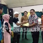 Antam Kembali Salurkan Dana Kemitraan Rp 2,55 Miliar antam-kembali-salurkan-dana-kemitraan-rp-255-miliar