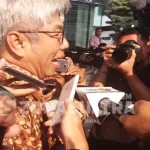 Usai Diperiksa KPK, Dirjen Minerba ESDM Irit Bicara diperiksa-kpk-direktur-jenderal-dirjen-mineral-dan-batubara-minerba-kementerian-energi-sumber-daya-mineral-esdm-bambang-gatot-ariyono