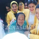 Ketua Umum Partai Golkar Resmikan Bedah Rumah di Benu-benua Ketua Umum Partai Golkar Resmikan Bedah Rumah di Benu-benua