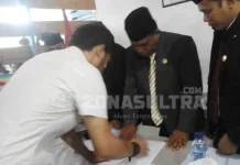 LM.Ihsan Taufik Ridwan dan La Nika Resmi Mendaftar di KPU Mubar lm-ihsan-taufik-ridwan-dan-la-nika-resmi-mendaftar-di-kpu-mubar