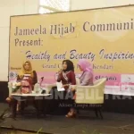 Kunjungi Kendari, Lula Kamal Berbagi Tips Agar Tidak Mudah Stress lula-kamal-bersama-dengan-dr-lies-gantini-saat-menjadi-narasumber-dalam-acara-launching-jameela-hijab-comunity1222