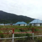 Kadis Perhubungan Konut Didesak Mundur, Ini Alasannya ERMINAL LAHIMBUA - Terlihat terminal Lahimbua yang terletak di Desa Lahimbua Kecamatan Andowia Konawe Utara belum digunakan, Selasa (27/9/2016). MURTAIDIN/ZONASULTRA.COM