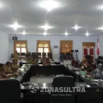 DPRD Konkep Lega Dengar Pengakuan Tiga Oknum Dinkes Komisi III Dprd saat gelar RDP bersama Dinas Kesehatan (Dinkes) dan Rumah Sakit Umum Daerah (RSUD) Kabupaten Konawe Kepulauan (Konkep) diruang sidang dewan (20/09/2016) dilangara.(Arjab Karim/ZONASULTRA.COM)