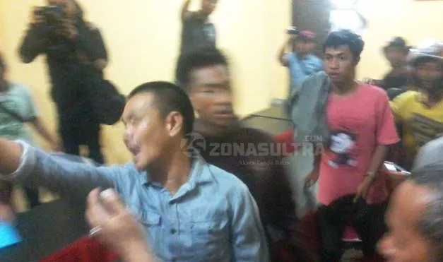 kader_pdip Kader PDIP Kolaka Utara Mengamuk di Kantor DPD PDIP Sultra