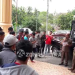Dianggap Otoriter dan Arogan, Pj. Bupati Bombana Didemo di Kendari Dianggap Otoriter dan Arogan, Pj. Bupati Bombana Didemo di Kendari