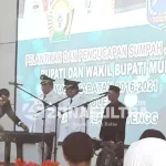 Pelantikan Bupati Muna, Nur Alam Sempat Kesulitan ke Ruang Pelantikan Pelantikan Bupati Muna, Nur Alam Sempat Kesulitan ke Ruang Pelantikan