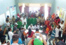 “Berkah” Resmi Daftar di KPU Bombana Dengan Empat Partai Pengusung "Berkah" Resmi Daftar di KPU Bombana Dengan Empat Partai Pengusung