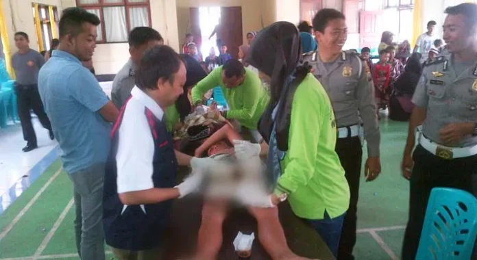 HUT Lalu Lintas, Polres Wakatobi Gelar Sunatan Massal