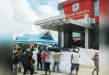 Bupati Konsel Didemo Soal Sekda, Surunuddin: Salah Sasaran bupati-konsel-didemo-soal-sekda-surunuddin-salah-sasaran