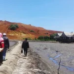 Cecak-Buaya di Tanah Motui Cecak-Buaya di Tanah Motui