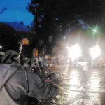 Kali Huko-huko Meluap, Jalur Kolaka-Bombana Macet Total kali-huko-huko-meluap-jalur-kolaka-bombana-macet-total2