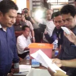 Dokumen Syarat Pendaftaran Hamin – Farid Bachmid Batal Dikembalikan, Ini Penyebabnya Ketua KPUD Kabupaten Buton, Alimudin Sikuru